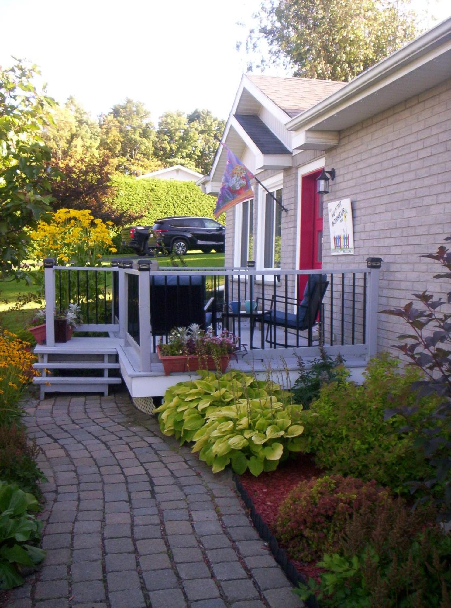 Gîte Au p'tit bonheur B&B Coaticook Extérieur photo